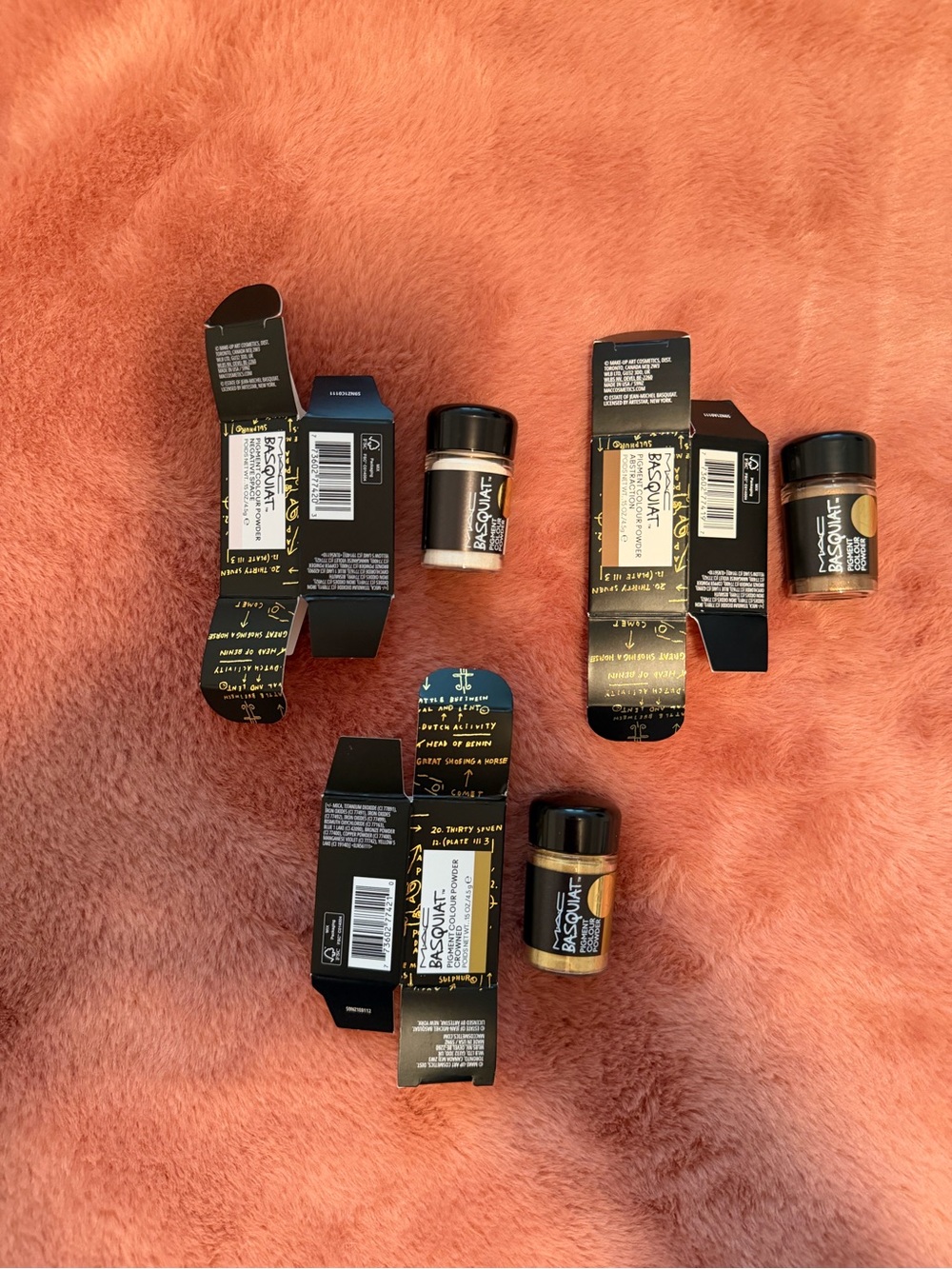 MAC Cosmetics BASQUIAT Collection - entire
Collection except the red lipstick 💄